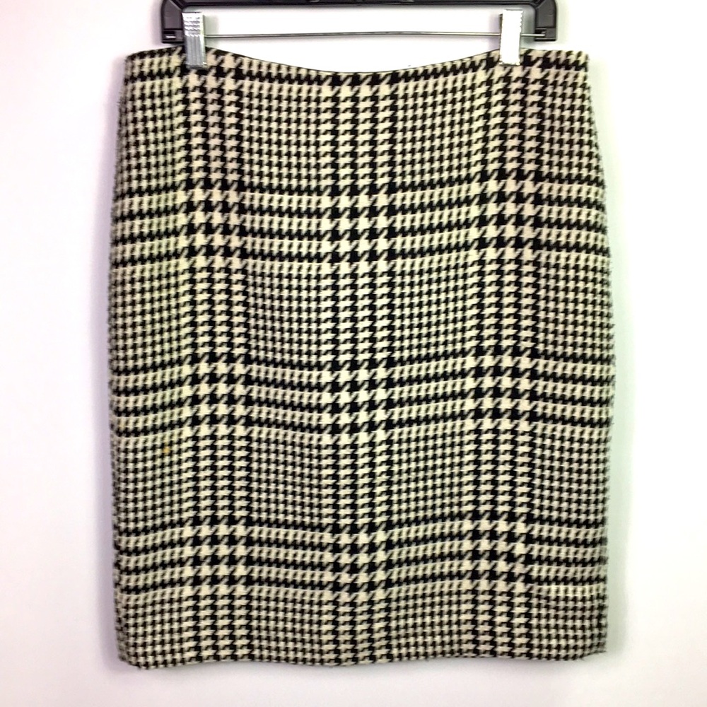 Liz Claiborne Skirt Plaid Wool blend Black White A Lined Kick Pleat Size 12